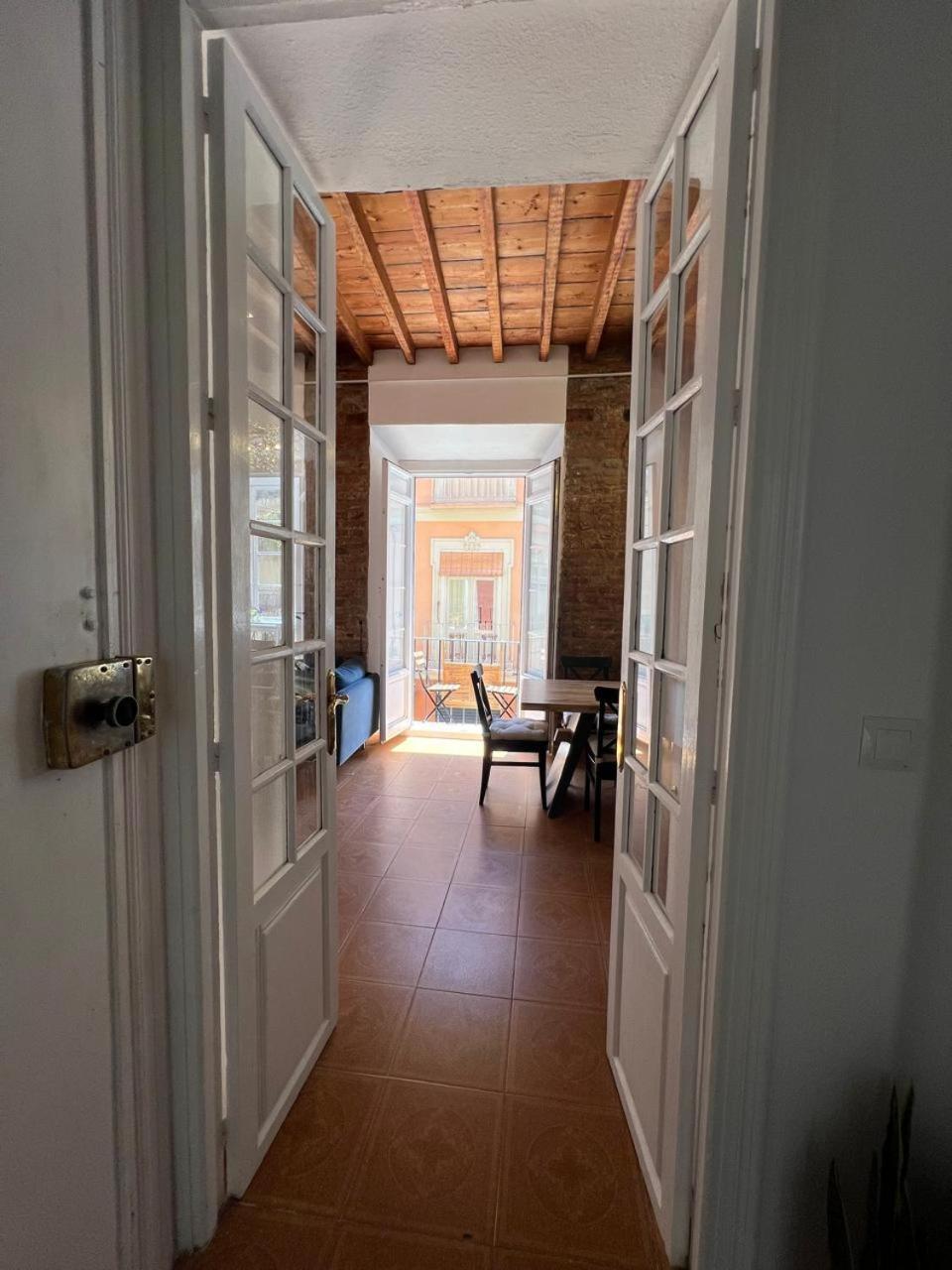 Casa Naty, Espacioso Renovado Apartamento En El Centro De Málaga Exterior foto