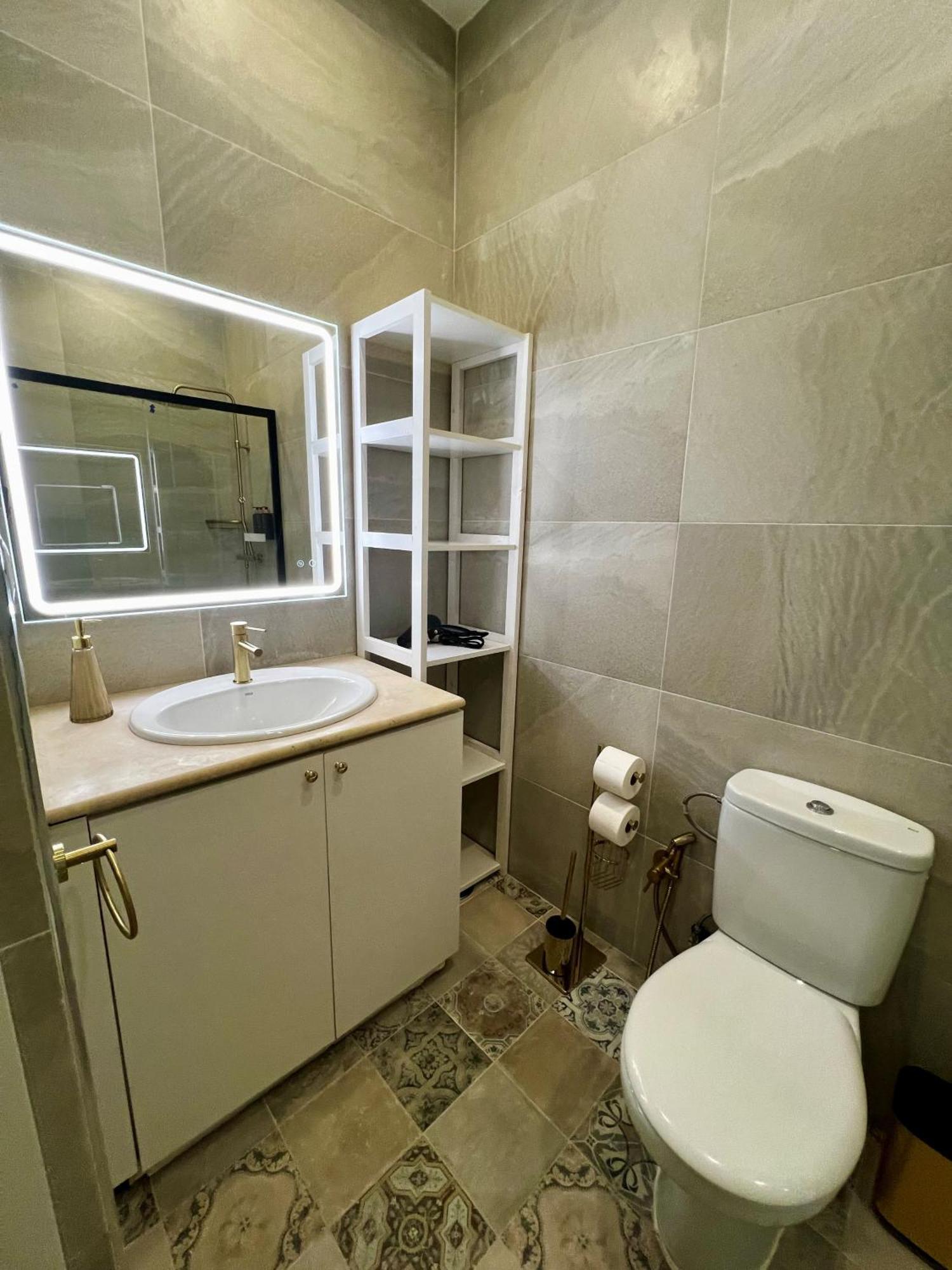 Casa Naty, Espacioso Renovado Apartamento En El Centro De Málaga Exterior foto