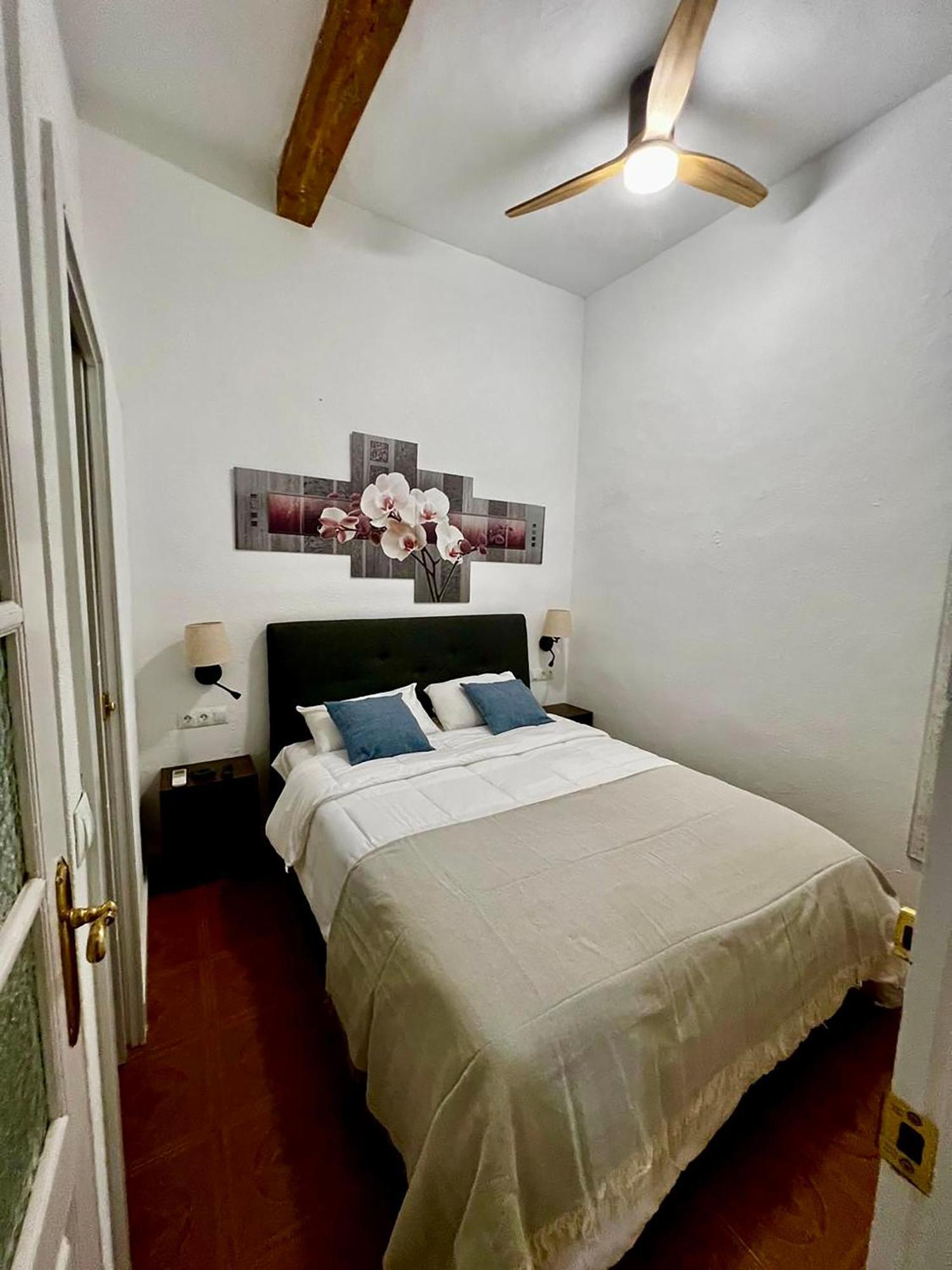Casa Naty, Espacioso Renovado Apartamento En El Centro De Málaga Exterior foto