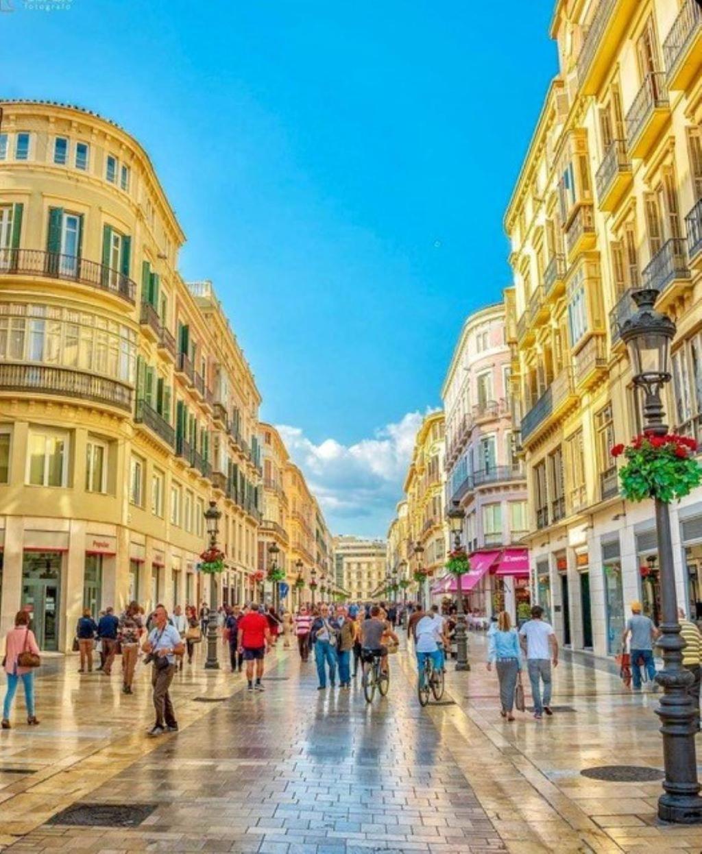 Casa Naty, Espacioso Renovado Apartamento En El Centro De Málaga Exterior foto